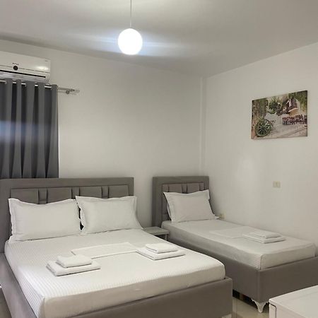 Joni Apartments Ксамил Экстерьер фото